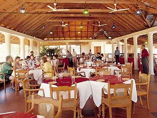 ホテル イソラ ディ コッコ Poovar リゾート